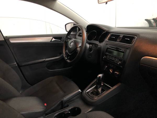2015 Volkswagen Jetta SE, Low Miles, Leather, Very Clean! for sale in Madera, CA – photo 7