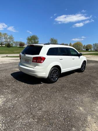 2018 Dodge Journey Se blacktop - - by dealer - vehicle for sale in Indianola, IA – photo 4