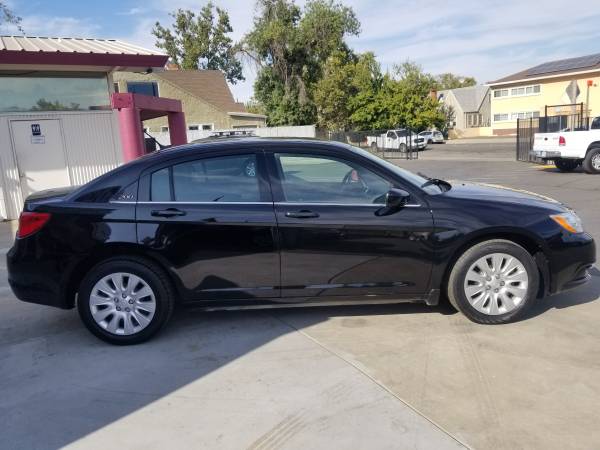 ///2013 Chrysler 200//49k Miles!//Gas Saver//Automatic//Very Clean/// for sale in Marysville, CA – photo 4