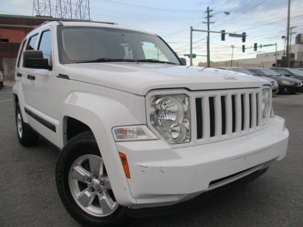 2011 Jeep Liberty Sport 4WD Hot Deal/Cold AC & Clean Title for sale in Roanoke, VA – photo 3