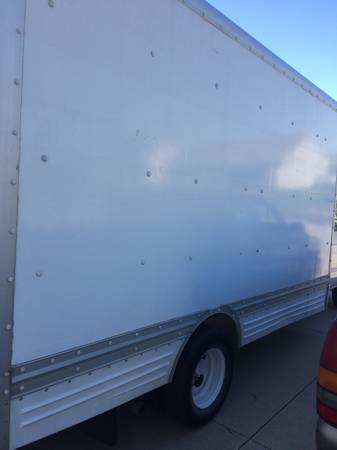 2006 E-450 15ft box moving truck for sale in Ames, IA – photo 2