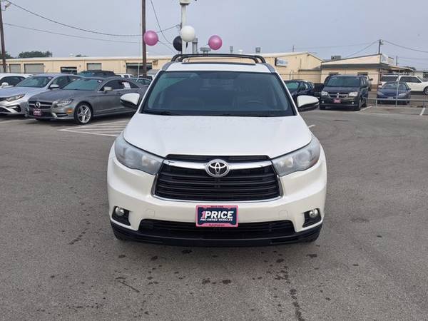 2015 Toyota Highlander XLE SUV - - by dealer - vehicle for sale in Corpus Christi, TX – photo 2
