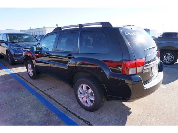 2011 Mitsubishi Endeavor LS - cars & trucks - by dealer - vehicle... for sale in Denton, TX – photo 3