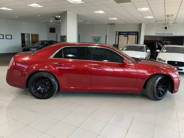 2012 Chrysler 300 S V6 - - by dealer - vehicle for sale in Springfield, IL – photo 5
