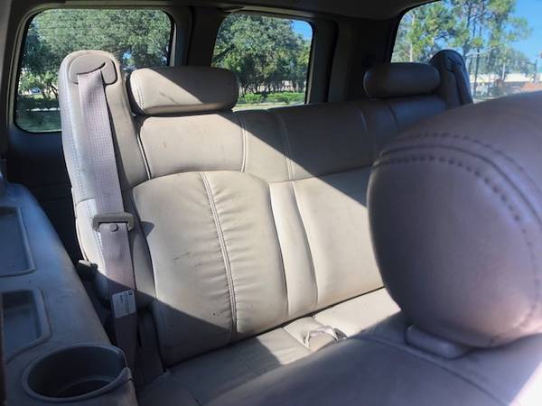 2001 Chevy Suburban 3 Row Leather seats GREAT Shape - cars & trucks... for sale in Casselberry, FL – photo 22
