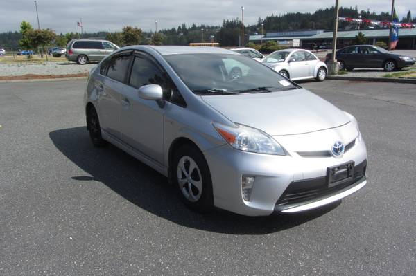 2012 Toyota PRIUS Hybrid 3 - cars & trucks - by dealer - vehicle... for sale in Seattle, WA – photo 4