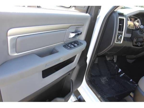 2018 Ram 2500 truck SLT (Bright White Clearcoat) for sale in Lakeport, CA – photo 13