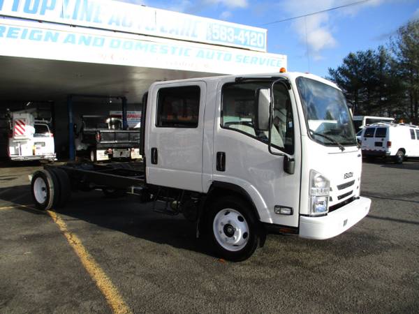 2018 Isuzu NPR HD GAS CREW CAB CHASSIS, CREW CAB, GAS, 23 MILES for sale in south amboy, IN – photo 4