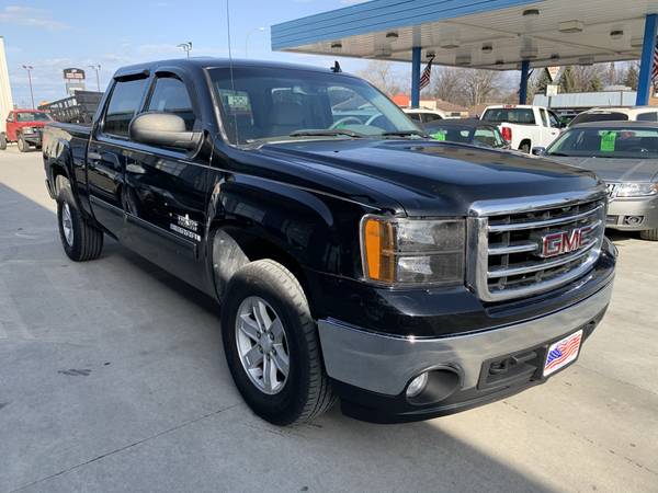 2012 GMC Sierra 1500 4x4 - - by dealer - vehicle for sale in Grand Forks, MN – photo 4
