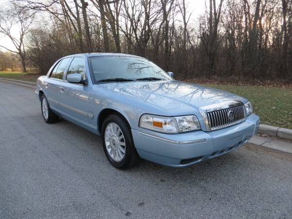 2010 Mercury Grand Marquis LS Ultimate Edition-29,000 MILES! NEW... for sale in West Allis, WI – photo 7