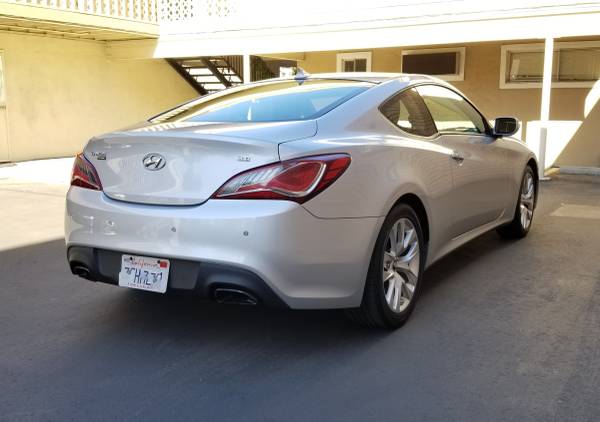Sporty 2014 Hyundai Genesis Coupe - Very clean! - cars & trucks - by... for sale in Los Altos, CA – photo 7