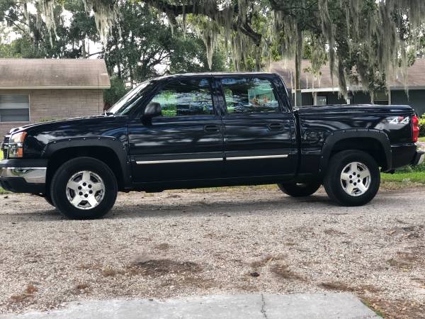 Chevy Silverado 4x4 Crew Cab *One Owner/ Like New!!!! for sale in Lakeland, FL – photo 2