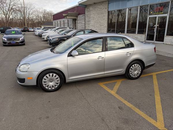 2008 Vw Jetta - cars & trucks - by dealer - vehicle automotive sale for sale in Evansdale, IA – photo 3