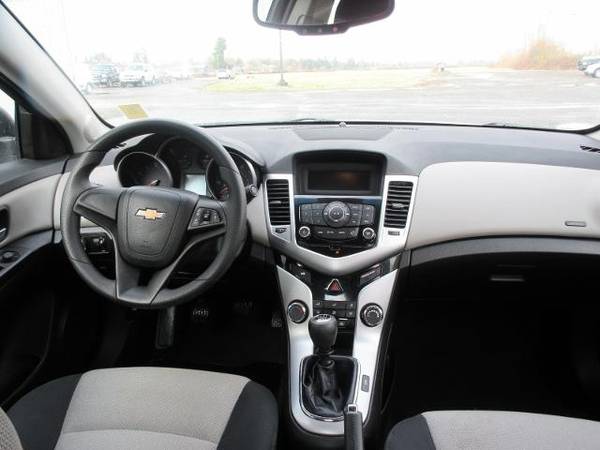 2016 Chevrolet Cruze Limited L Manual (Retail orders only) - cars & for sale in Bend, OR – photo 7