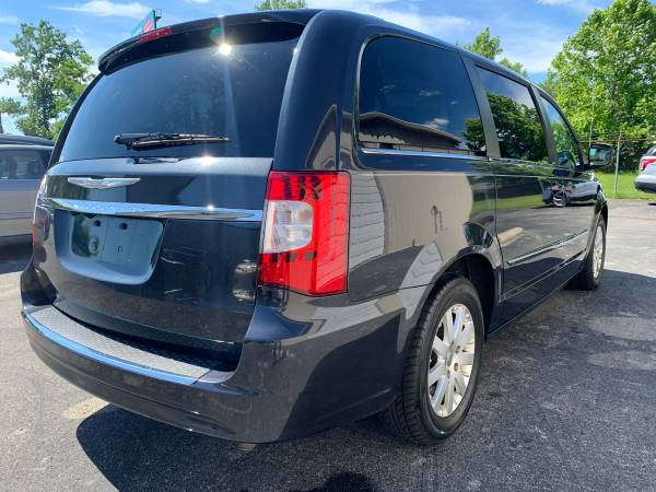 2014 Chrysler Town & Country Touring Leather BackUp Camera LCD Screen for sale in Jeffersonville, KY – photo 6