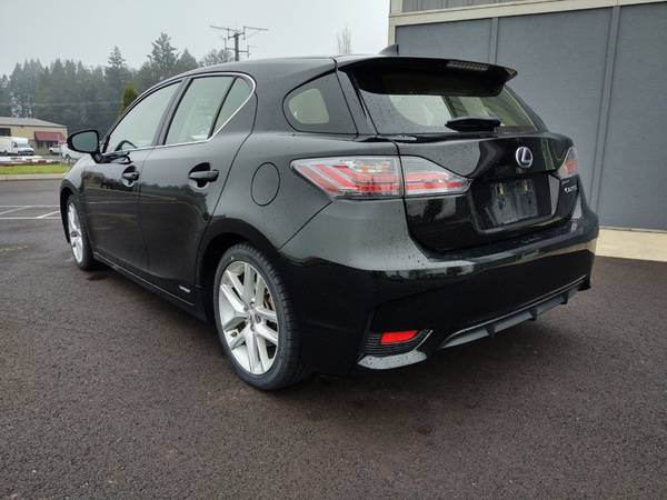 2015 Lexus CT 200h 5dr Sdn Hybrid with Body-Colored Door Handles -... for sale in Saint Benedict, OR – photo 4