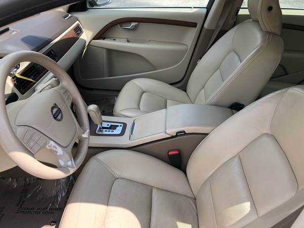 LIKE BRAND NEW! 2010 Volvo XC70 AWD Wagon 3.2L Loaded Moonroof... for sale in Austin, TX – photo 11