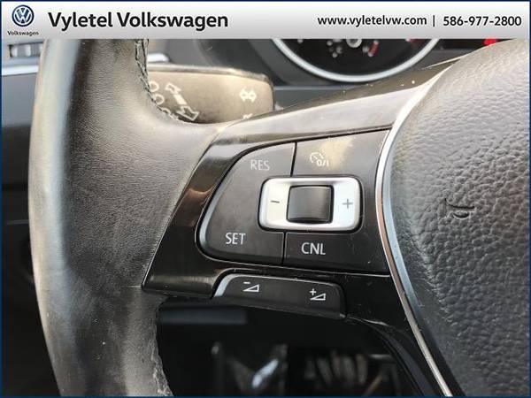 2018 Volkswagen Tiguan SUV 2 0T SE WITH MOONROOF - Volkswagen - cars for sale in Sterling Heights, MI – photo 24