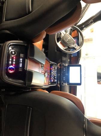 2019 Lincoln Navigator 4WD 4D Sport Utility / SUV L Reserve - cars &... for sale in Cedar Falls, IA – photo 16