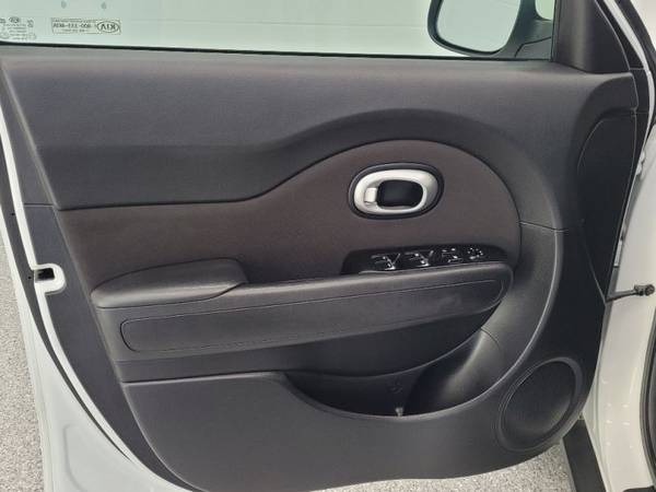 2018 Kia Soul-Keyless Entry/Back up Camera! - - by for sale in Silvis, IA – photo 4