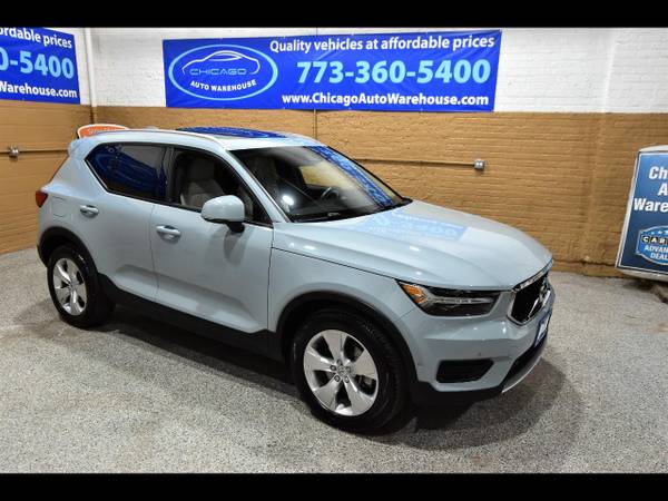 2019 Volvo XC40 T5 AWD Momentum - - by dealer for sale in Chicago, IA – photo 2