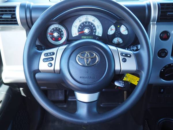 2014 Toyota Fj Cruiser 4WD 4DR AUTO SUV 4x4 Passenger - Lifted for sale in Glendale, AZ – photo 19