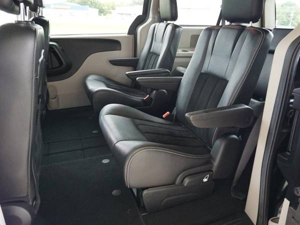 2017 Dodge Grand Caravan SXT van Black Onyx Crystal Pearlcoat - cars... for sale in Baton Rouge , LA – photo 14