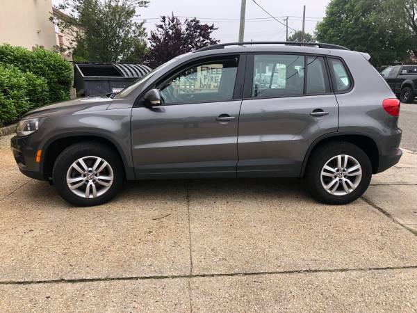 2016 Volkswagen Tiguan AWD Leather 40k miles Clean title Paid off for sale in Baldwin, NY – photo 4