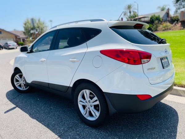 2011 Hyundai Tucson GLS CLEAN TITLE Loaded for sale in San Clemente, CA – photo 3
