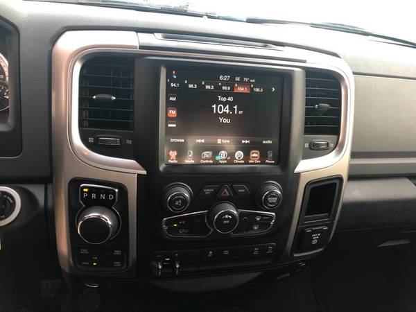 2015 RAM 1500 SLT Crew Cab SWB 4WD for sale in Dodgeville, WI – photo 19