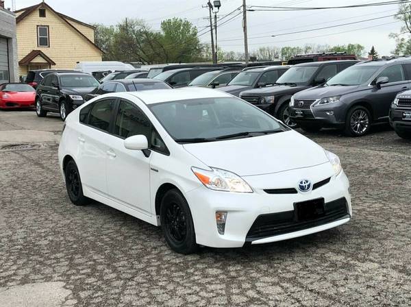 2014 Toyota Prius 94, 401 miles for sale in Downers Grove, IL – photo 2