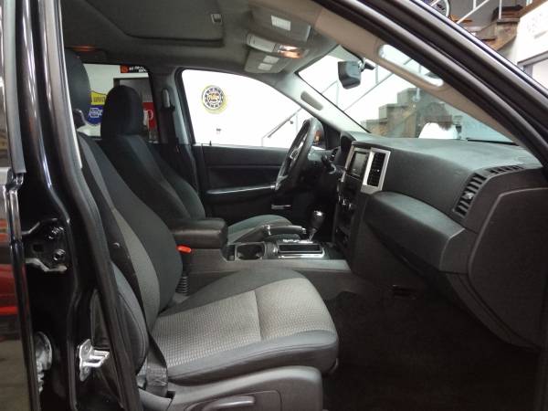 2010 Jeep Grand Cherokee Laredo 4WD - - by dealer for sale in Brockport, NY – photo 20