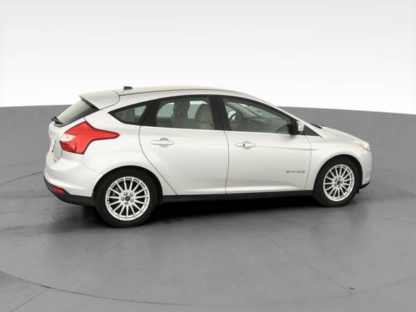 2013 Ford Focus Electric Hatchback 4D hatchback Silver - FINANCE -... for sale in Akron, OH – photo 12