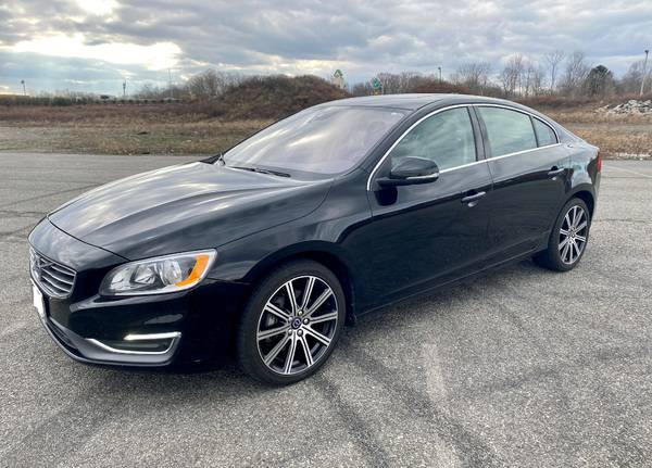 2016 Volvo S60 T5 Inscription AWD - cars & trucks - by owner -... for sale in Medway, MA – photo 11