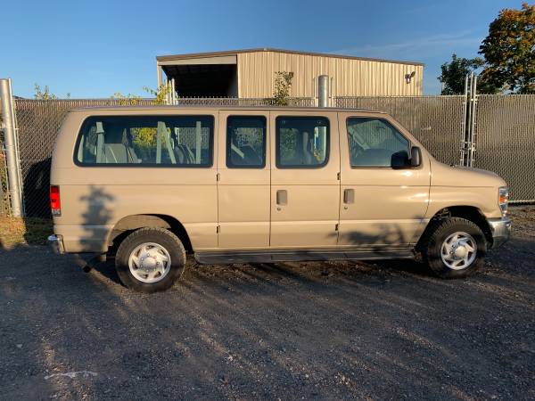 Ford E-350 for sale in Medford, NH – photo 6