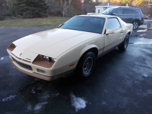 ANTIQUE-1985 CHEVY CAMARO BERLINETTA - cars & trucks - by owner -... for sale in Middleton, MA – photo 3