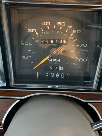 1987 and 1988 Lincoln Town Cars - cars & trucks - by owner - vehicle... for sale in Vinton, IA – photo 5