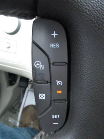 PREMIUM LUXURY! HEATED SEATS & STEERING WHEEL! 2009 CADILLAC DTS -... for sale in Foley, MN – photo 22
