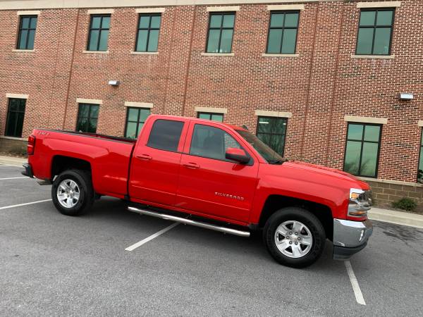 2019 Chevrolet Silverado 1500 4x4 Double Cab Red V8 Low Miles - cars for sale in Douglasville, AL – photo 17
