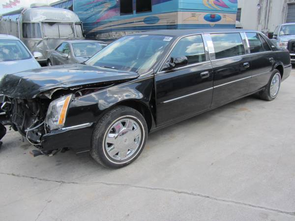 2011 DTS Cadillac Superior 6 door Limousine funeral car hearse for sale in Hollywood, SC – photo 14