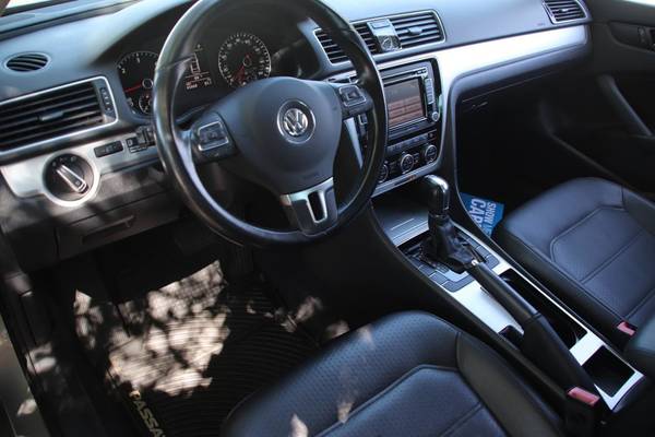 2012 Volkswagen Passat TDI SE w/Sunroof, we have many Diesels for sale in Clovis, CA – photo 10