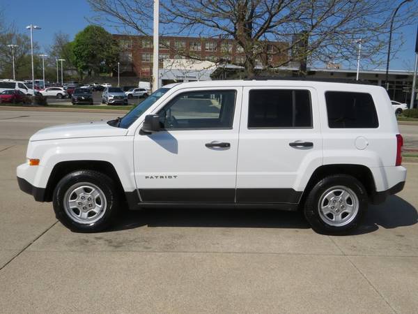2014 Jeep Patriot Sport - - by dealer - vehicle for sale in Akron, OH – photo 3
