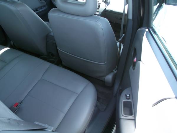 2006 Saturn Ion 96,525mi Sunroof Leather Clean CarFax - cars &... for sale in Des Moines, IA – photo 14
