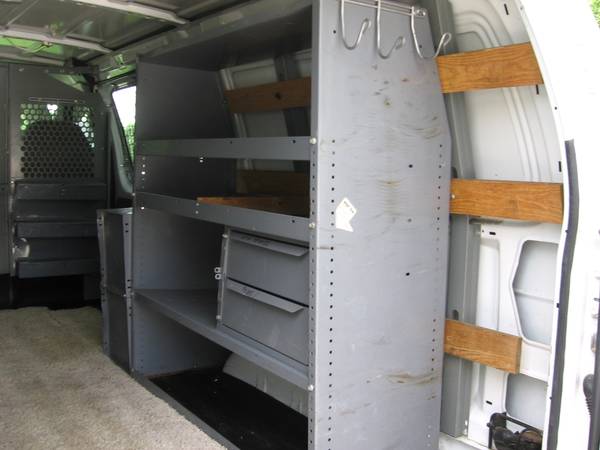 **07 E-250 3/4 ton cargo, shelves, bins, racks, cruz, PW, PL, 114k mi* for sale in West County, IL – photo 15