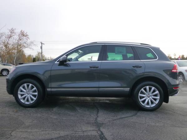 2012 Volkswagen Touareg TDI Sport w/Navigation for sale in Duluth, MN – photo 2