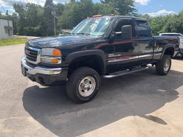 2003 GMC Sierra 2500HD Ext. Cab Short Bed 4WD for sale in Plaistow, NH – photo 3