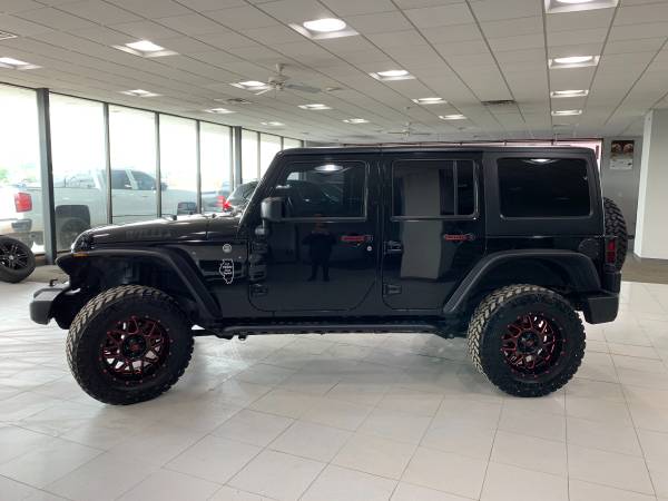 2015 Jeep Wrangler Unlimited Willys Wheeler Edition for sale in Springfield, IL – photo 4