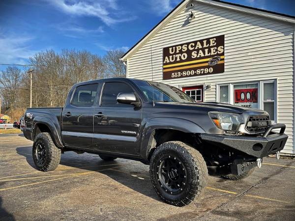 2012 Toyota Tacoma Double Cab V6 4WD - - by dealer for sale in Goshen, OH – photo 11