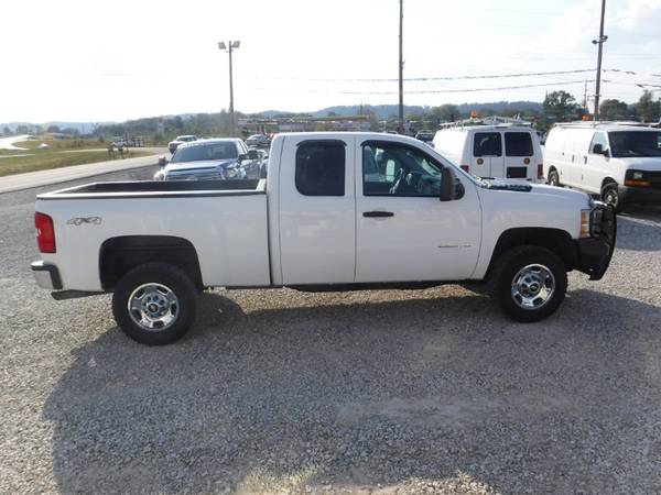 2013 Chevrolet Silverado 2500HD 4WD Ext Cab 144.2 Work Truck for sale in Wheelersburg, OH – photo 2