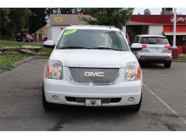 2007 GMC Yukon 4WD SLT FULLY LOADED WITH SUNROOF !! **FINANCING... for sale in Salem, NH – photo 5